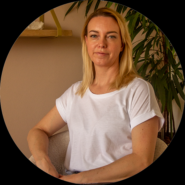 Nootdorp massage zorgt voor ontspanning. Flow Massage, stressverlagend ontstressend Meridianen   Oude emoties loslaten  Balans  In balans komen  Schouderklachten  Hoofdpijn  Disbalans. Boek nu een massage in Nootdorp - Pijnacker Delft Den Haag, Rijswijk